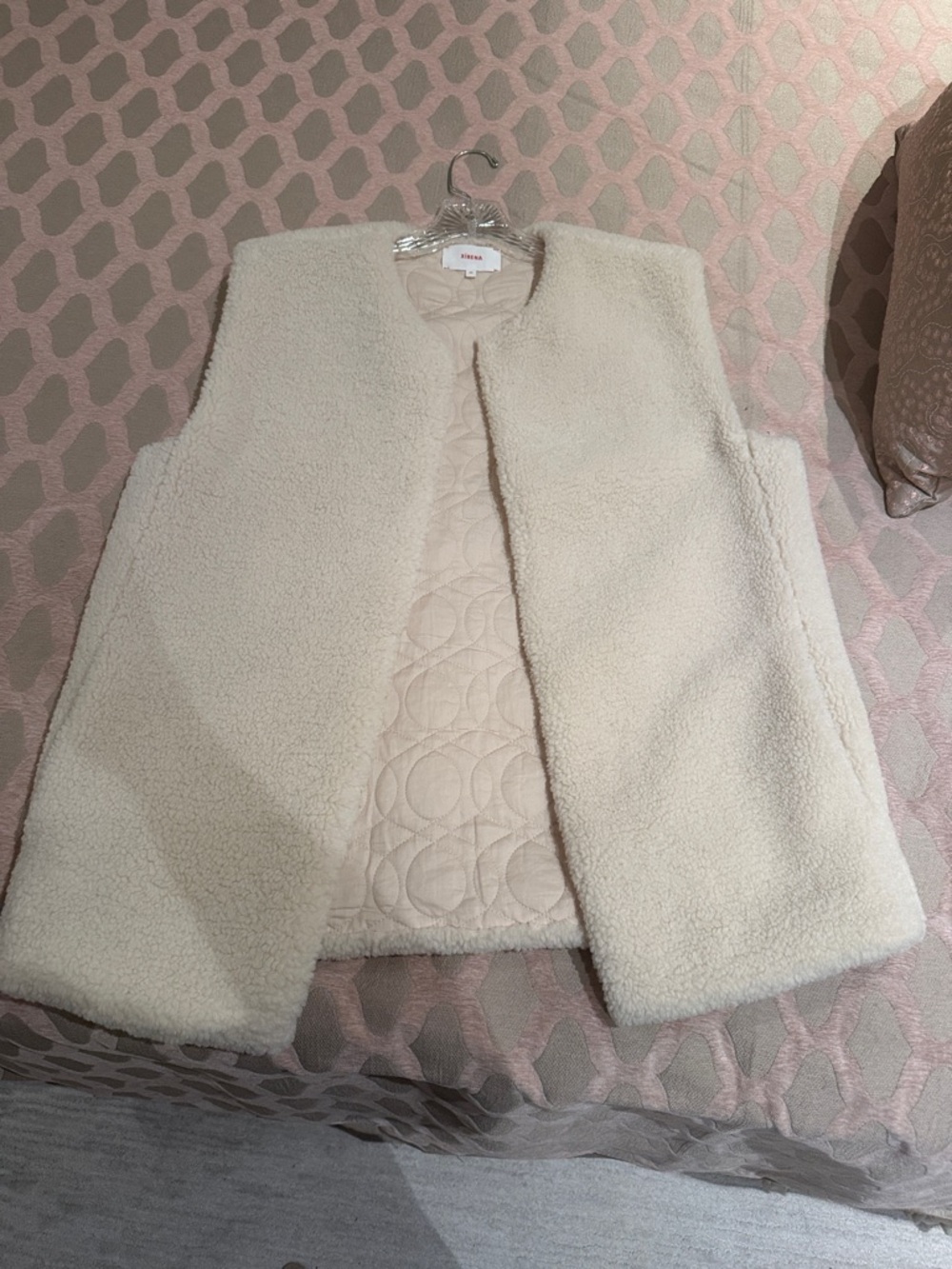 XiRENA Ivory Faux-Sherpa Open Vest
